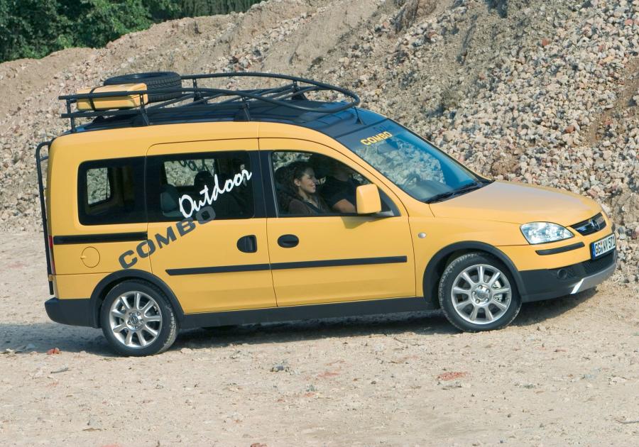  Opel Combo OutDoor Study 2004 года  (фото 2 из 4)
